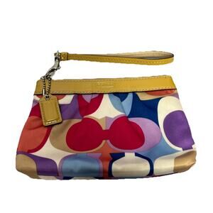 Coach Poppy Monogram Satin Wristlet Hang Tag